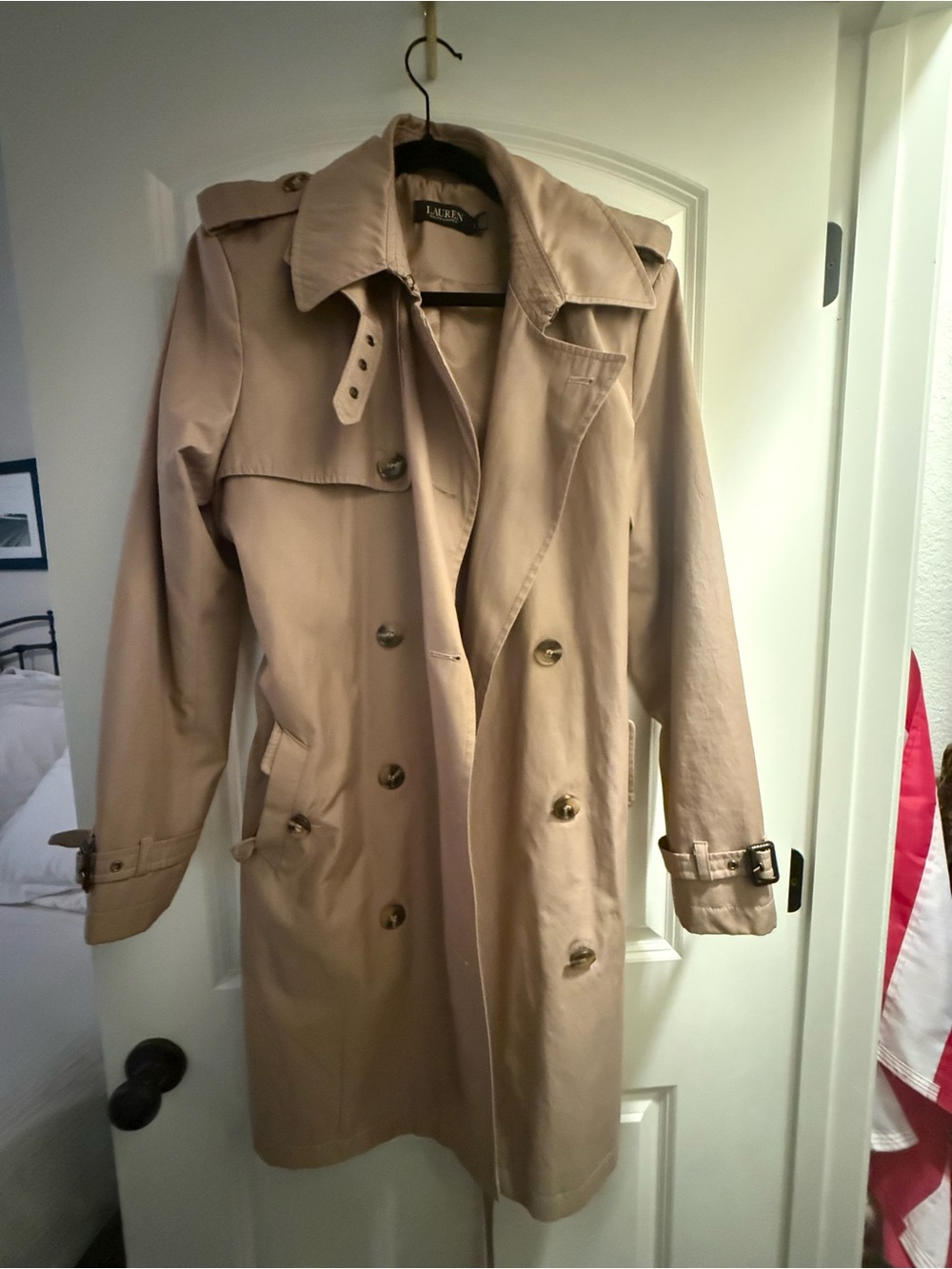 Lauren Ralph Lauren Women's Tan Double-Breasted Trench Coat - Picture 4 of 5